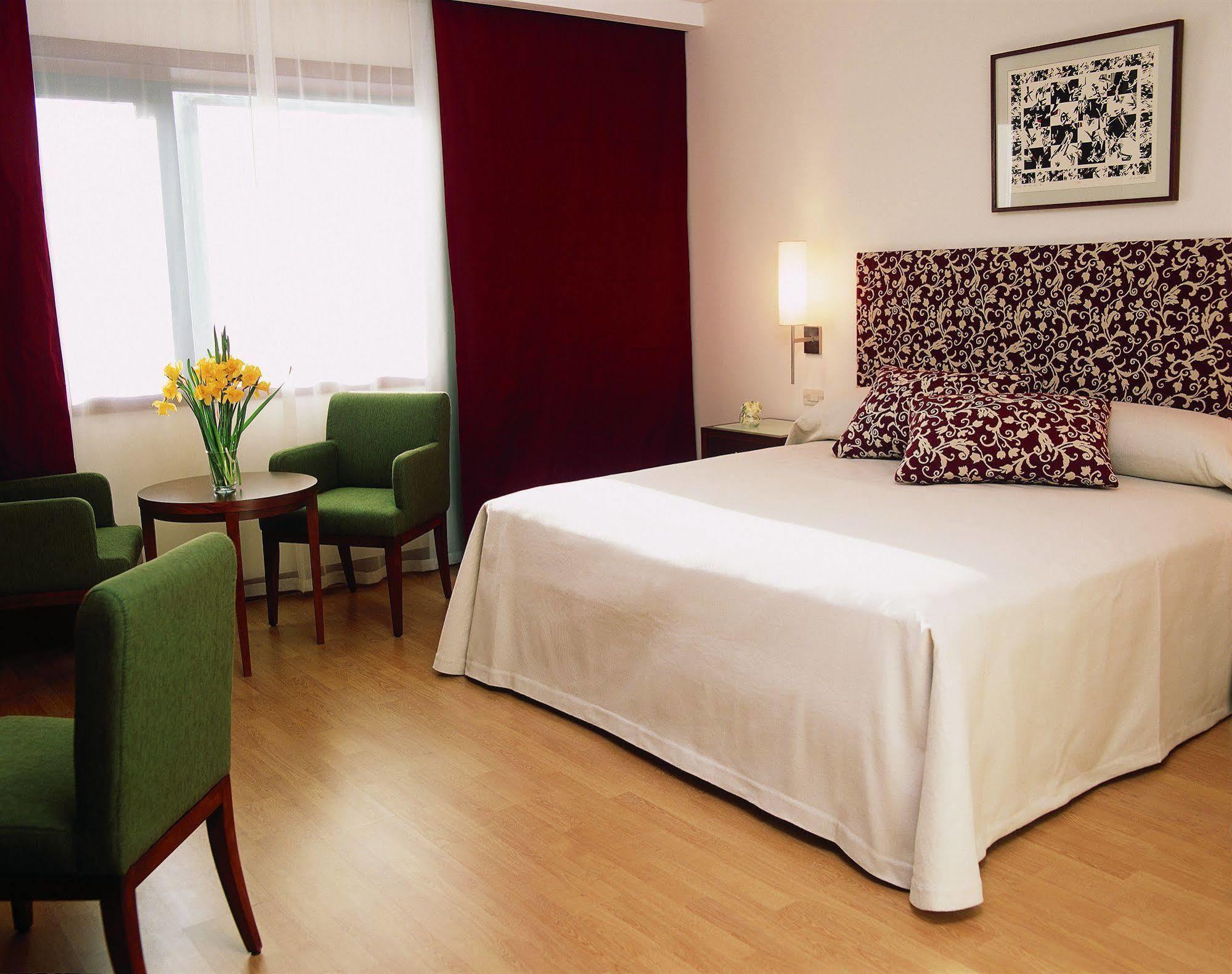 Nh Mendoza Cordillera Hotel Eksteriør billede